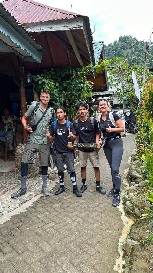 Aussie Inn Bukit Lawang Exterior foto